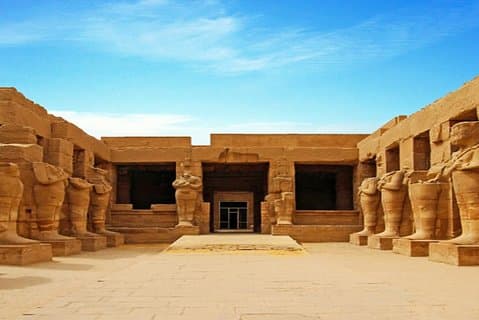 Private Day Tour from Safaga Port To Luxor