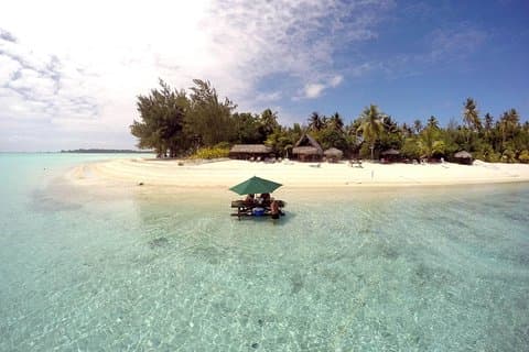 LUXURY PRIVATE Catamaran : Full-Day Sail & Polynesian Motu Lunch