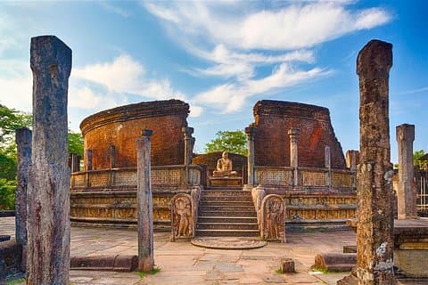 Dagstur från Dambulla till Sigiriya eller Pidurangala & Polonnaruwa