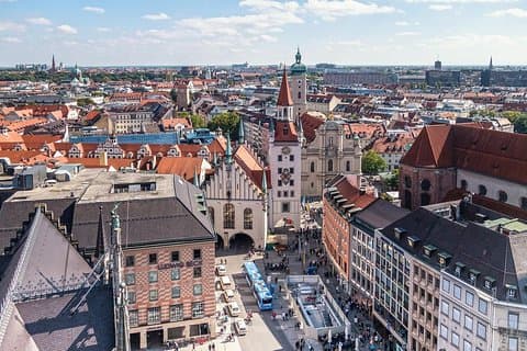 Trasferimento privato da Francoforte a Monaco, autista di lingua inglese