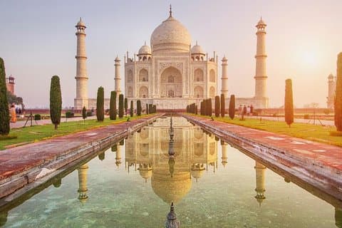 Taj Mahal Sunrise privétour vanuit Delhi met de auto