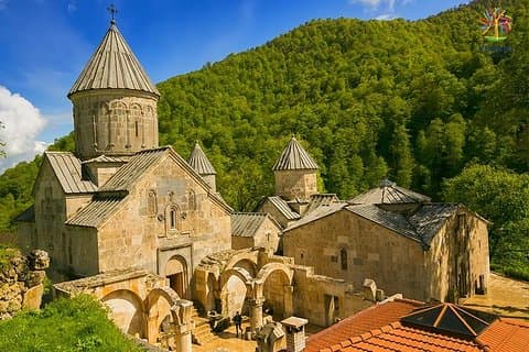 5 Tagespaket in Armenien : Unterkunft, Touren, Transfers