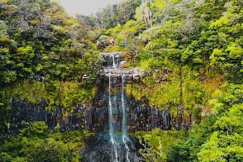 Exotic South – Jeep Safari to Ebony Forest & Seven Colored Earth
