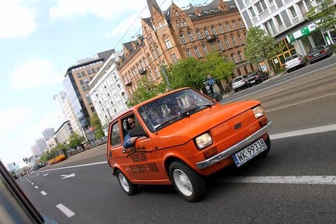Tour Retro Fiat Self-Drive em Varsóvia