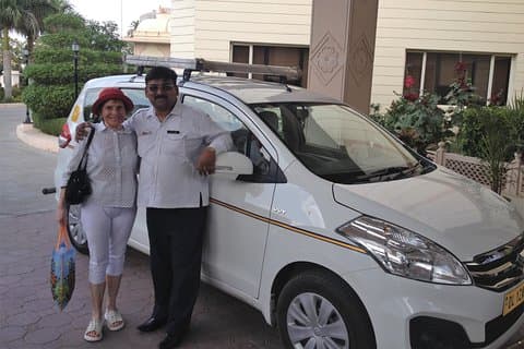 Airport Transfers - Delhi Airport to Delhi Hotel