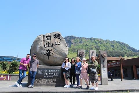 Tour Privado de 3 dias pela Ilha de Jeju, incluindo o Nanta Show