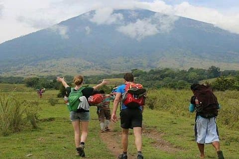 Explore Mount Rinjani To Summit, Lake & Hot Spring (3D 2N)