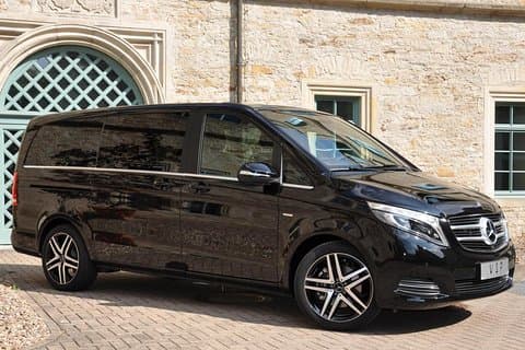 Privater Transfer zum Kreuzfahrthafen von Barcelona