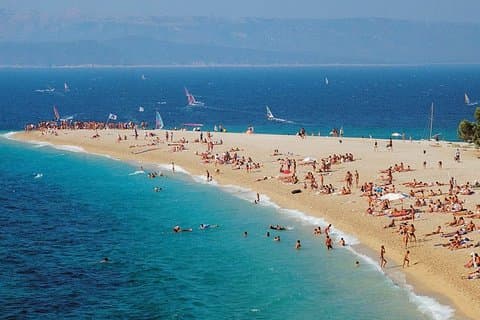 Excursão privada a Bol e ao lado norte de Hvar saindo de Hvar
