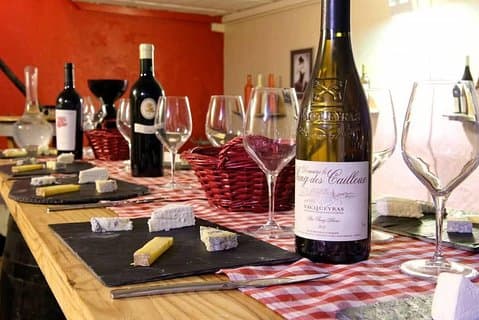 Vin og ost: Lær at gifte sig