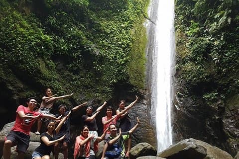 Visite des chutes Dumaguete Casaroro et des lacs jumeaux Balinsasayaw