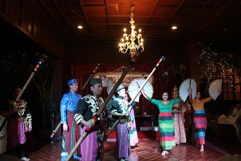 Spettacolo di danza culturale con cena a Manila