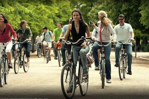 Fahrradverleih mit Telefonhalter und Selbstführung