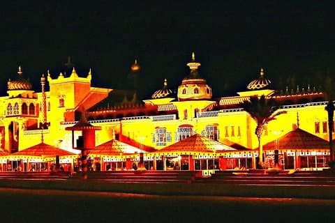 Hoppa över kön på CHEZ ALI MARRAKECH : Fantazia Show