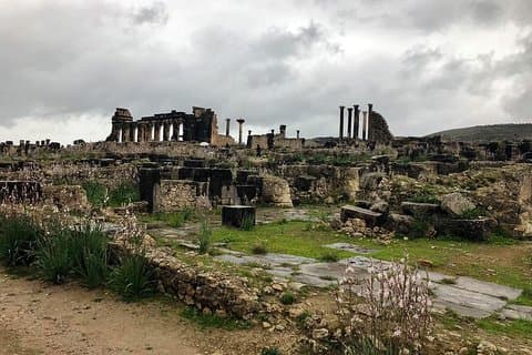 Fes zu volubilis und Meknes Tagesausflug