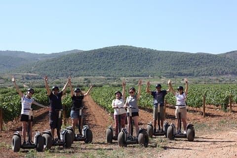 SEGWAY WINE TOUR PENEDÉS: Guided Segway Tour vineyards. Wine Tasting & Lunch