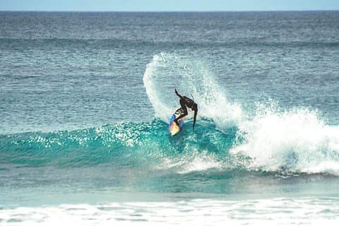 Selina Surf Coaching för Intermediate och Advanced Surfers