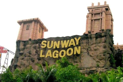 Sunway Lagoon Theme Park Day-Trip Tour