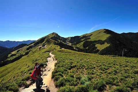 Private 2-Day Qingjing and Hehuan Mountain Tour from Taipei