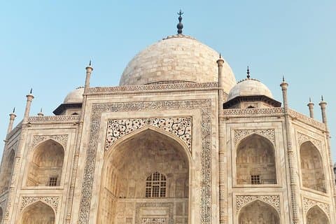Sunrise TOUR Till TAJ MAHAL, AGRA FORT & BABY TAJ från New Delhi..