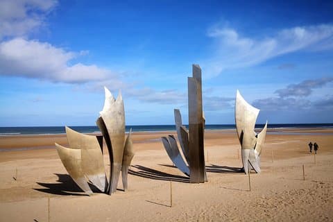 OMAHA Beach - Gita di un giorno da Parigi alla Normandia in un piccolo gruppo (3/7 pax)