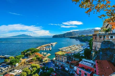 Private Transfer from Rome to Sorrento with 2 hours for sightseeing