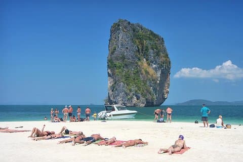 4 Islands Full-day Tour from Krabi with Tub, Chicken, Poda Island & Phra Nang