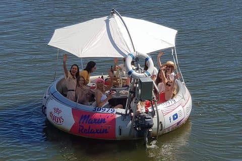Adelaide River Torrens 2-Hour BBQ Boat Hire