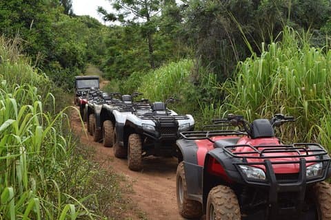Avventura in ATV sulle montagne del West Maui