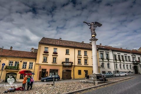 Tour privado de Vilna: recorrido a pie por la república de Uzupis