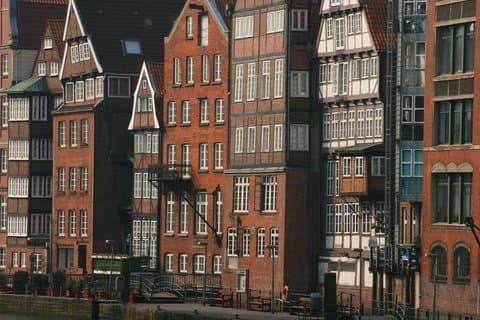From the town hall to the Elbphilharmonie