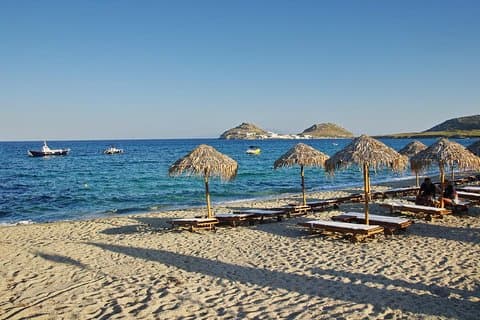 Mykonos Highlights Private Tour: Lille Venedig, Kalafati Beach & Tourliani Convent