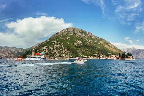 Boat Tour from Herceg Novi: Explore Kotor Bay (4h) (1-6 people)