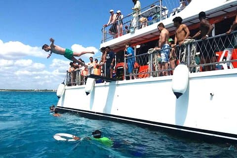 Croisière danseuse Isla Mujeres Snorkeling Nourriture et boissons incluses