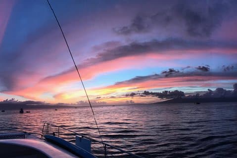 Maui Premium dinercruise bij zonsondergang vanaf Ka'anapali Beach