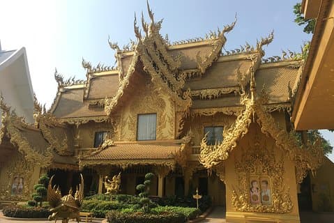 CHIANG MAI-CHIANG RAI: Hvid+Blå Tempel+Baan Dam+Gylden Trekant