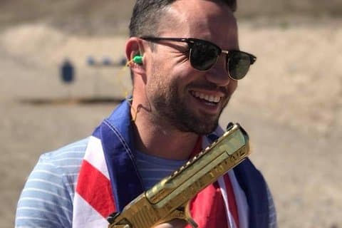 Desert Storm Shooting Experience med lunsj