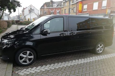 Luxus-Minivan vom Flughafen Brüssel in die Stadt Brüssel