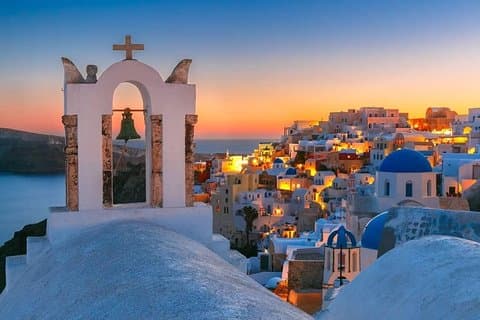 Santorini Island: Guided Tour From Heraklion Crete