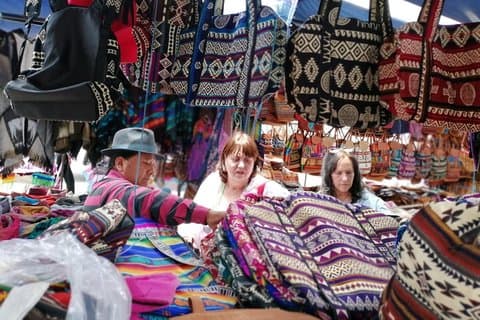 Private /Customized Otavalo Day Tour from Quito