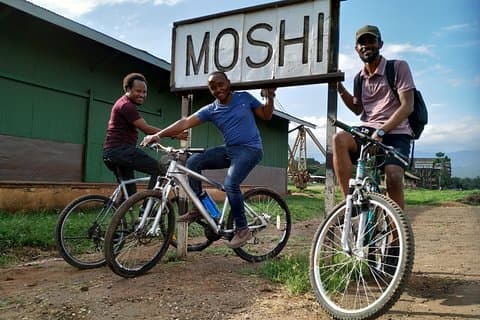 モシ市内自転車日帰り旅行