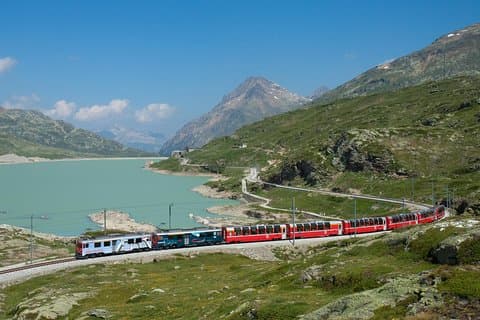 Vanaf het Comomeer of Milaan: Bernina rode treintour