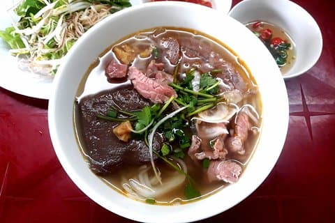 Hue Specialty Food Tour-Eat local food like a local