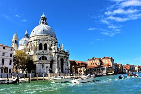 Traslado privado a la llegada: Aeropuerto de Treviso a los hoteles de Venecia