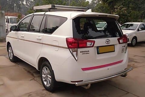 Delhi Airport To Agra Hotel Transfer by Private AC Car