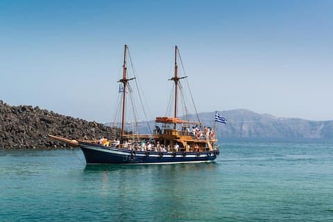 Santorini Volcano Sunset Cruise com jantar