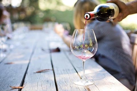 Eger Private ganztägige Weinprobe und Besichtigung von Budapest
