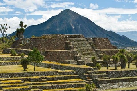 From Puebla: Tour in Cantona + alchichica lagoon all-Inclusive