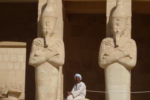 Fantastisk Luxor: Kongenes dal – Hatshepsut-tempelet – Memnon-kolossene