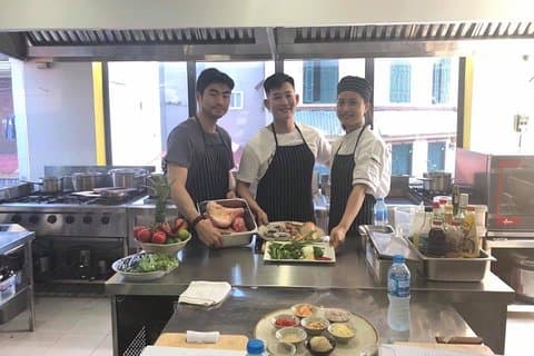 Local Market Tour and Private Cooking Class